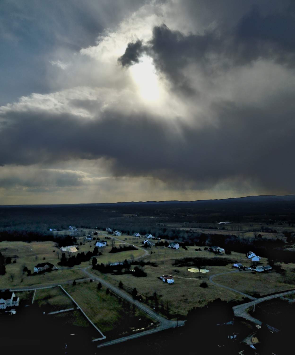  - This is what it looks like when the Mavic's camera is set to portrait mode. This mode is also important when shooting panoramas. - Tony Karp, design, art, photography, techno-impressionist, techno-impressionism, aerial photography , drone , drones , dji , mavic pro , video , 3D printing - Books -