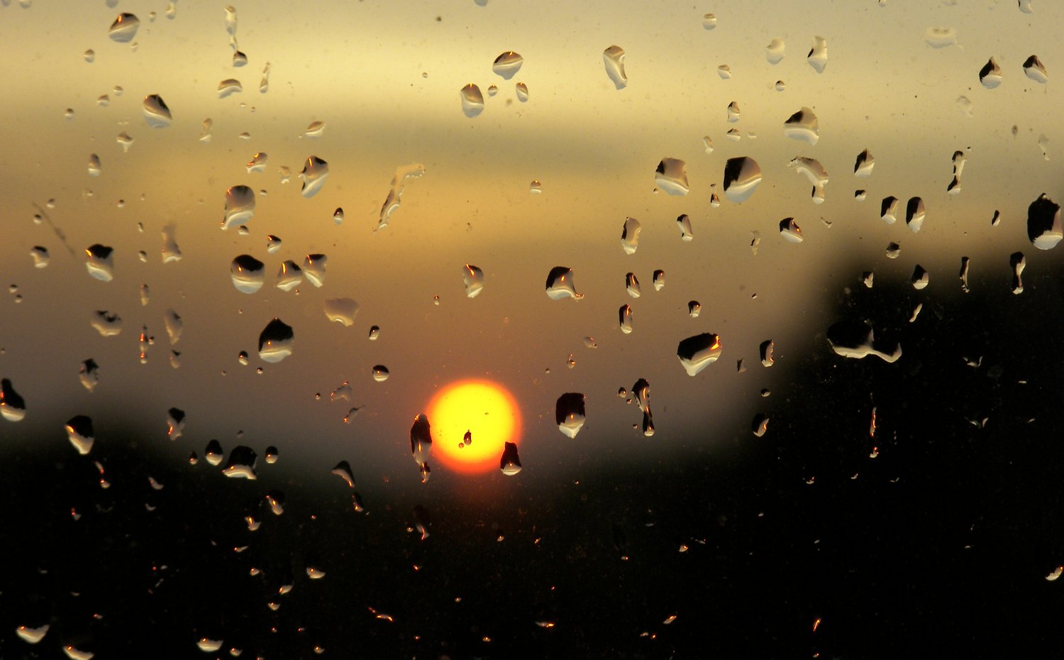 Sunset with raindrops - - Sunset with raindrops - Kodak P880 - Tony Karp, design, art, photography, techno-impressionist, techno-impressionism, aerial photography , drone , drones , dji , mavic pro , video , 3D printing - Books -