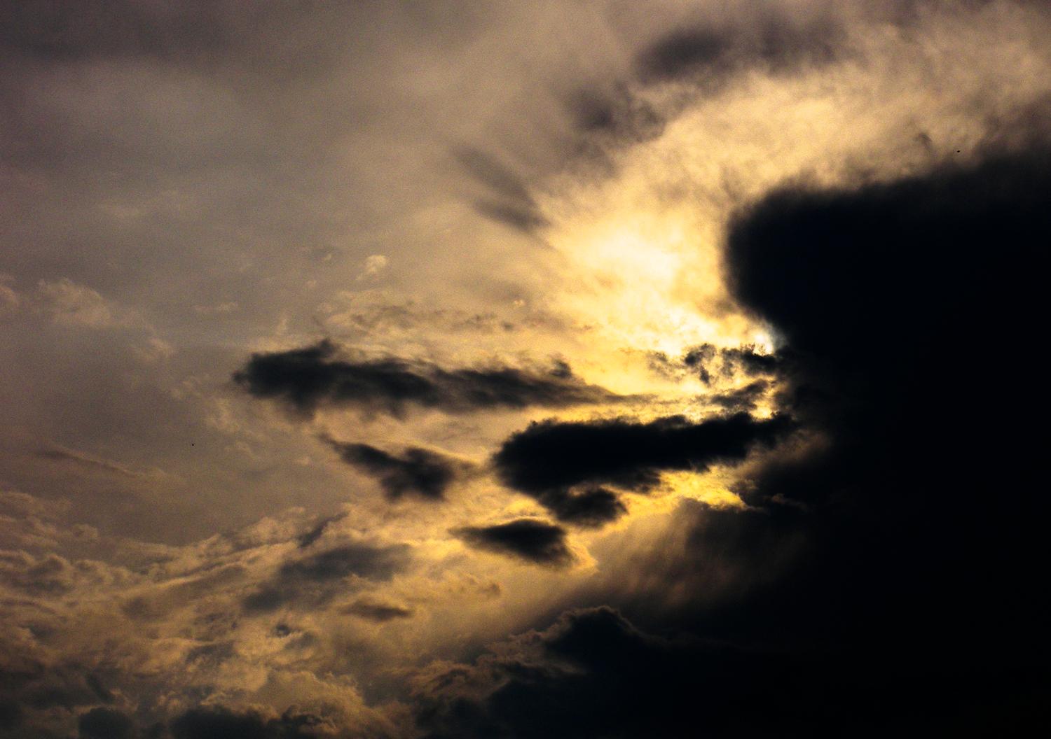 A recession in the sky - the sun and clouds - We need new words to describe what's happening - Tony Karp, design, art, photography, techno-impressionist, techno-impressionism, aerial photography , drone , drones , dji , mavic pro , video , 3D printing - Books -