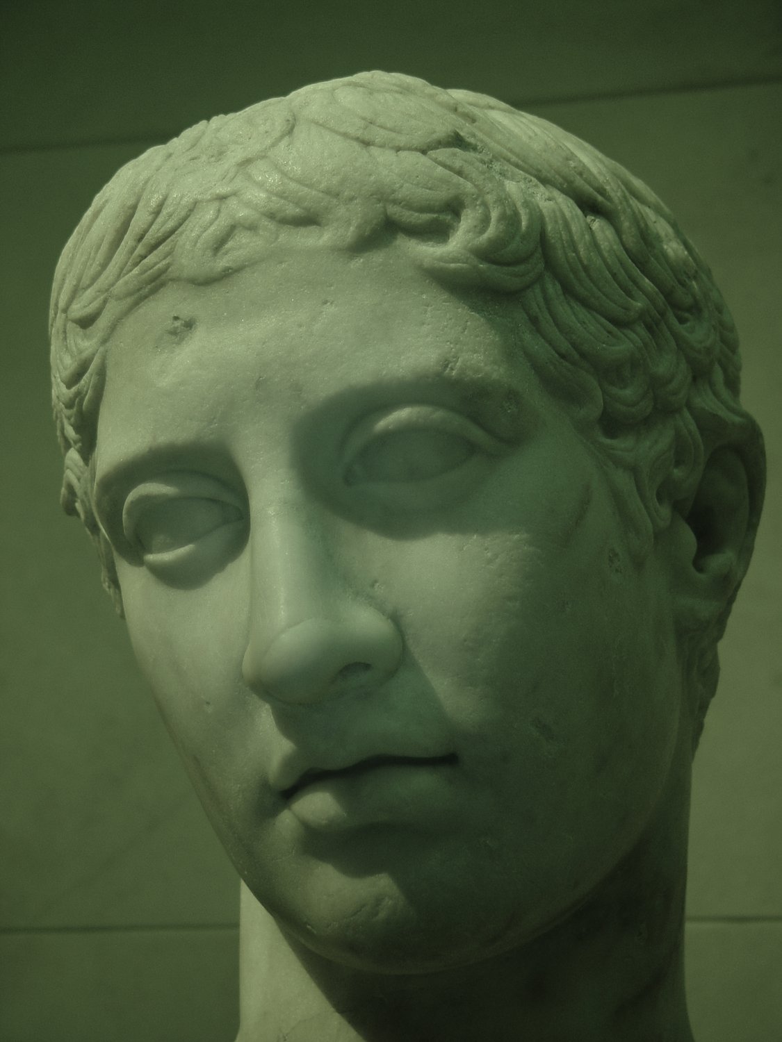 Greek statue - - Here's the starting point. It was shot in infrared because it was dark in this gallery. - Sony DMC-F707 - infrared - Metropolitan Museum New York City - Tony Karp, design, art, photography, techno-impressionist, techno-impressionism, aerial photography , drone , drones , dji , mavic pro , video , 3D printing - Books -