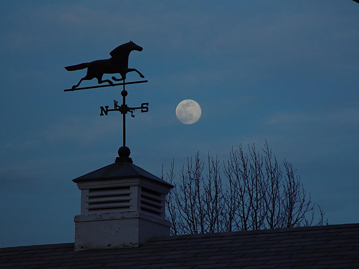  - Moonrise over my studio - Tony Karp, design, art, photography, techno-impressionist, techno-impressionism, aerial photography , drone , drones , dji , mavic pro , video , 3D printing - Books -