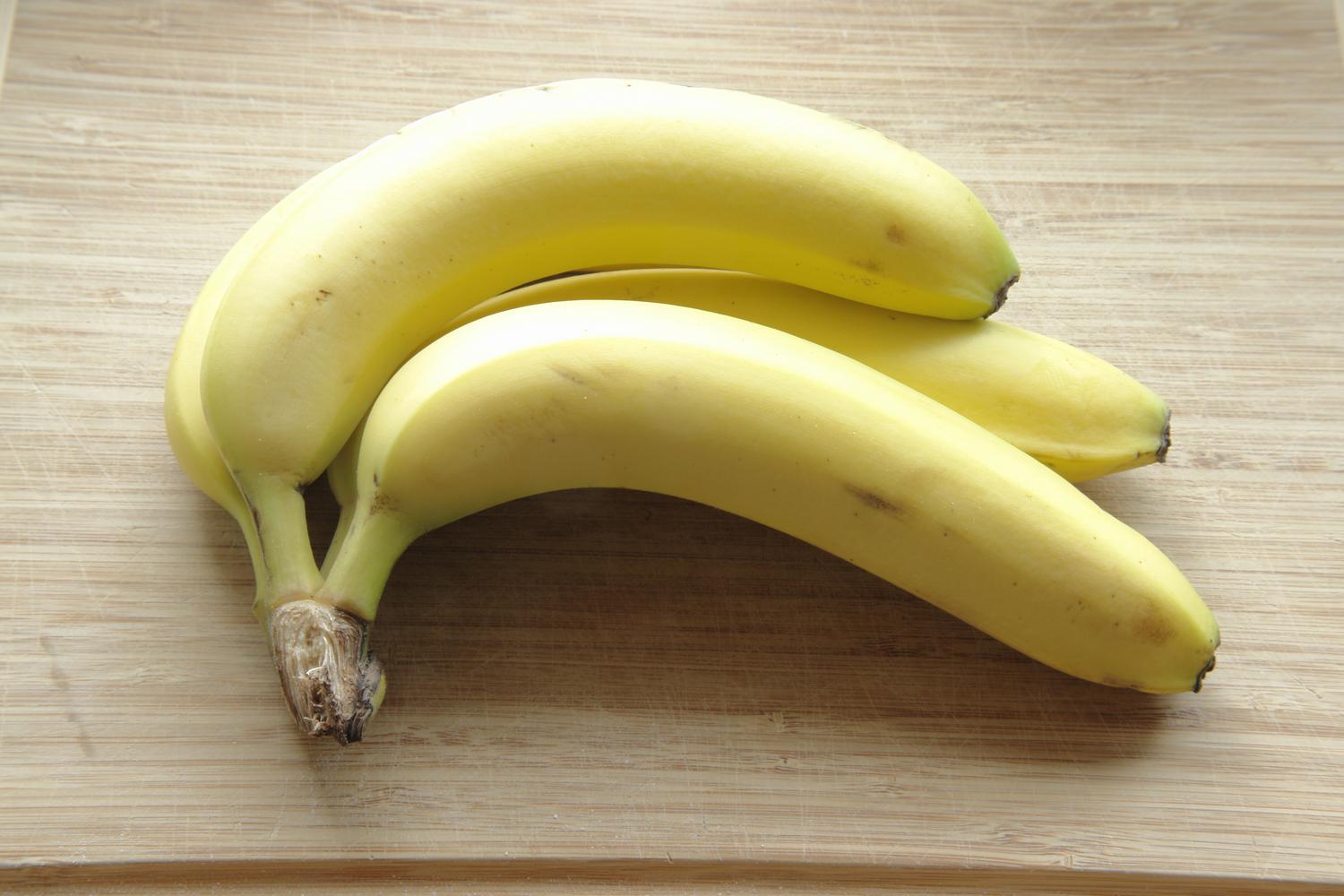  - Ordinary bananas -  - taken with Sony DSC-R1 - Tony Karp, design, art, photography, techno-impressionist, techno-impressionism, aerial photography , drone , drones , dji , mavic pro , video , 3D printing - Books -