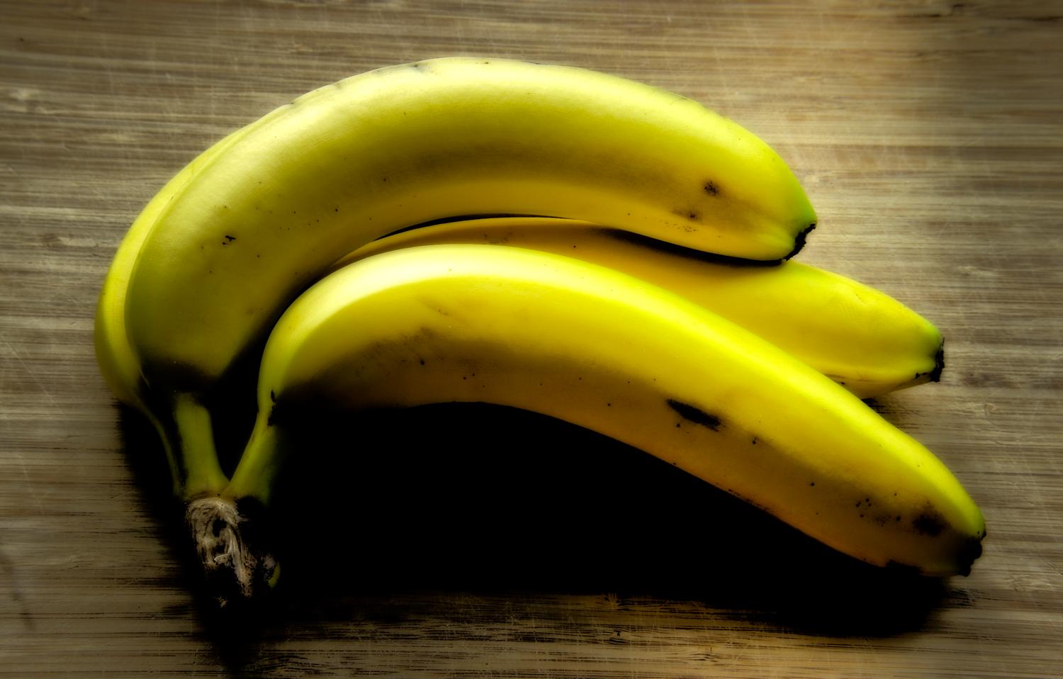  - Exotic, glowing bananas -  - taken with Sony DSC-R1 - Tony Karp, design, art, photography, techno-impressionist, techno-impressionism, aerial photography , drone , drones , dji , mavic pro , video , 3D printing - Books -