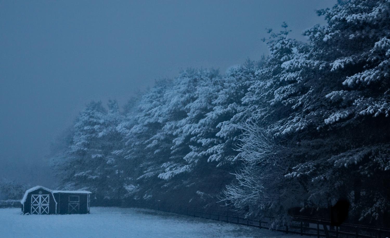  - Nighttime snow scene -  - taken with Sony DSC-R1 - Tony Karp, design, art, photography, techno-impressionist, techno-impressionism, aerial photography , drone , drones , dji , mavic pro , video , 3D printing - Books -