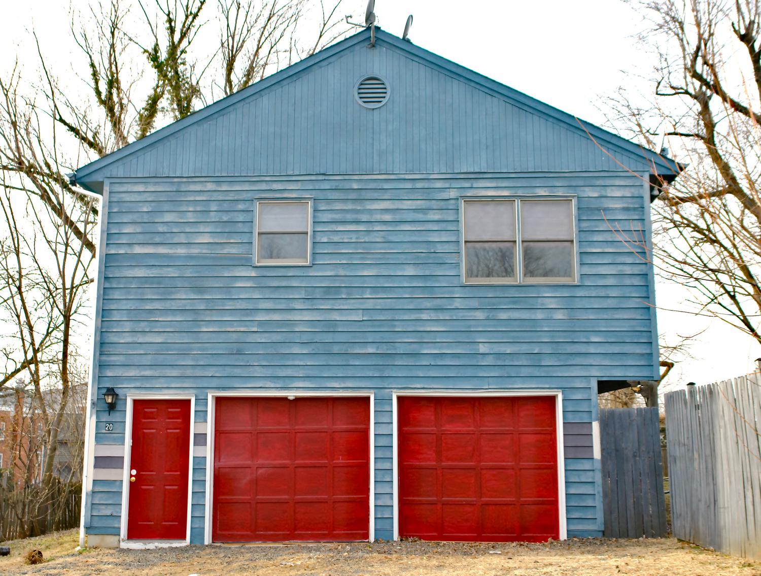  - Blue house with red doors. -  - taken with Sony DSC-R1 - Warrenton, Virginia - Tony Karp, design, art, photography, techno-impressionist, techno-impressionism, aerial photography , drone , drones , dji , mavic pro , video , 3D printing - Books -