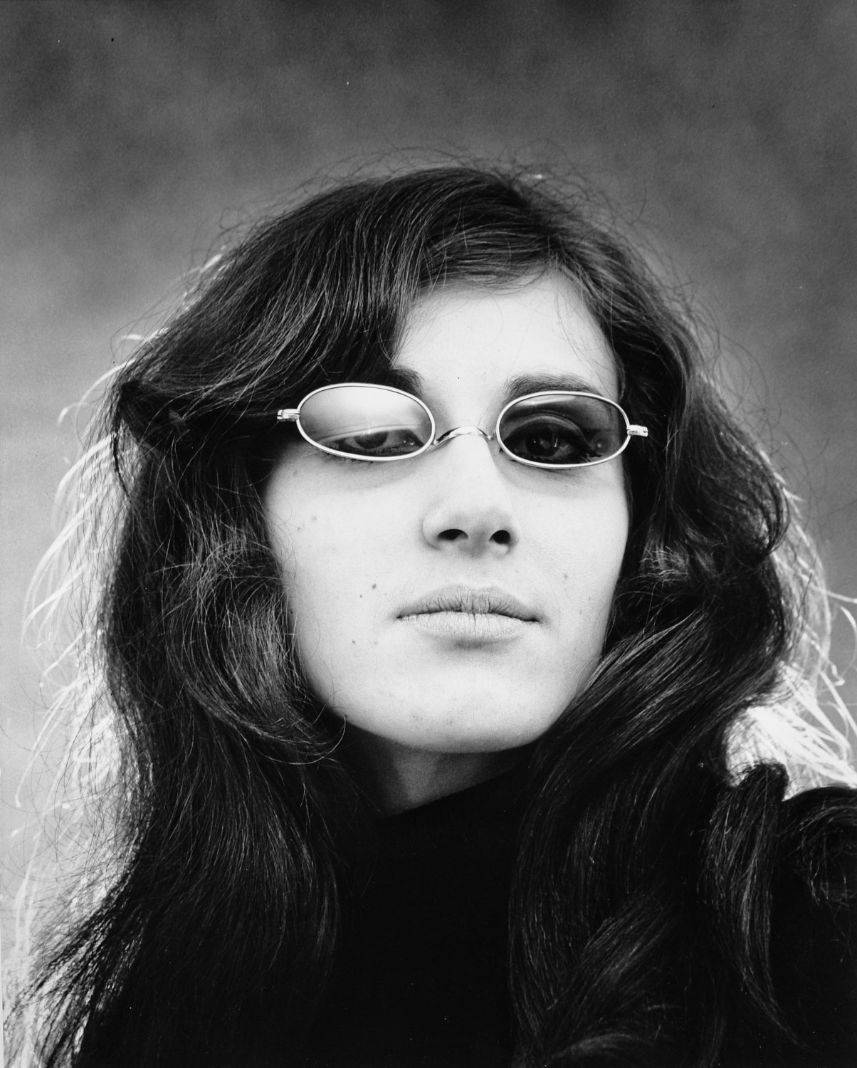  - In the studio with Roz Kelly - Portrait of Roz Kelly - photographed in 1966 - - Tony Karp, design, art, photography, techno-impressionist, techno-impressionism, aerial photography , drone , drones , dji , mavic pro , video , 3D printing - Books -