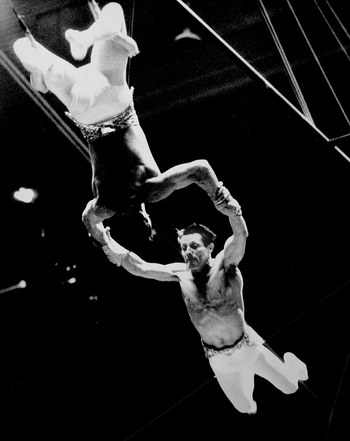  - Another perfect catch on the flying trapeze. - Leo Stashin. Circus, Ringling Bros. Barnum and Bailey, Madison Square Garden, tightrope, trapeze. Alzana, black and white - Tony Karp, design, art, photography, techno-impressionist, techno-impressionism, aerial photography , drone , drones , dji , mavic pro , video , 3D printing - Books -