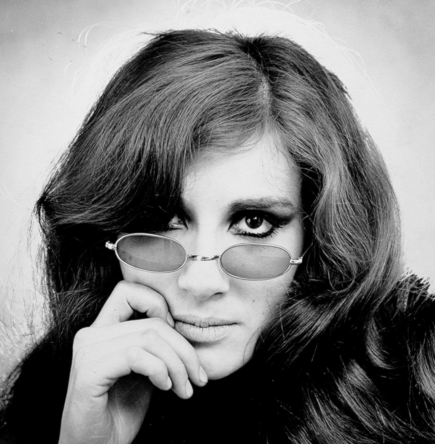  - In the studio with Roz Kelly - Portrait of Roz Kelly - photographed in 1966 - - Tony Karp, design, art, photography, techno-impressionist, techno-impressionism, aerial photography , drone , drones , dji , mavic pro , video , 3D printing - Books -