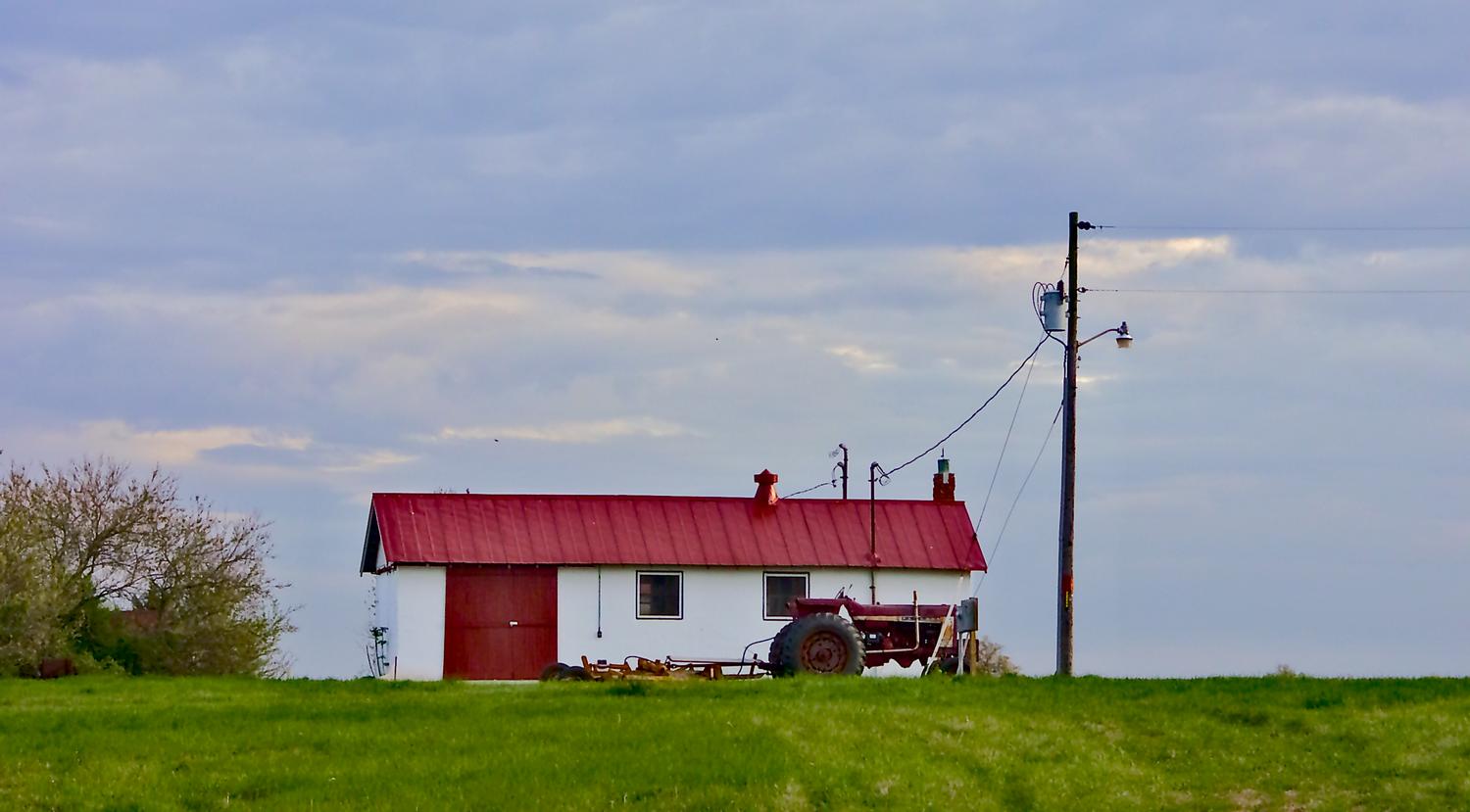  - A shot of the little farmhouse that clearly shows the tractor. -  - Panasonic DMC-FZ5 - Tony Karp, design, art, photography, techno-impressionist, techno-impressionism, aerial photography , drone , drones , dji , mavic pro , video , 3D printing - Books -