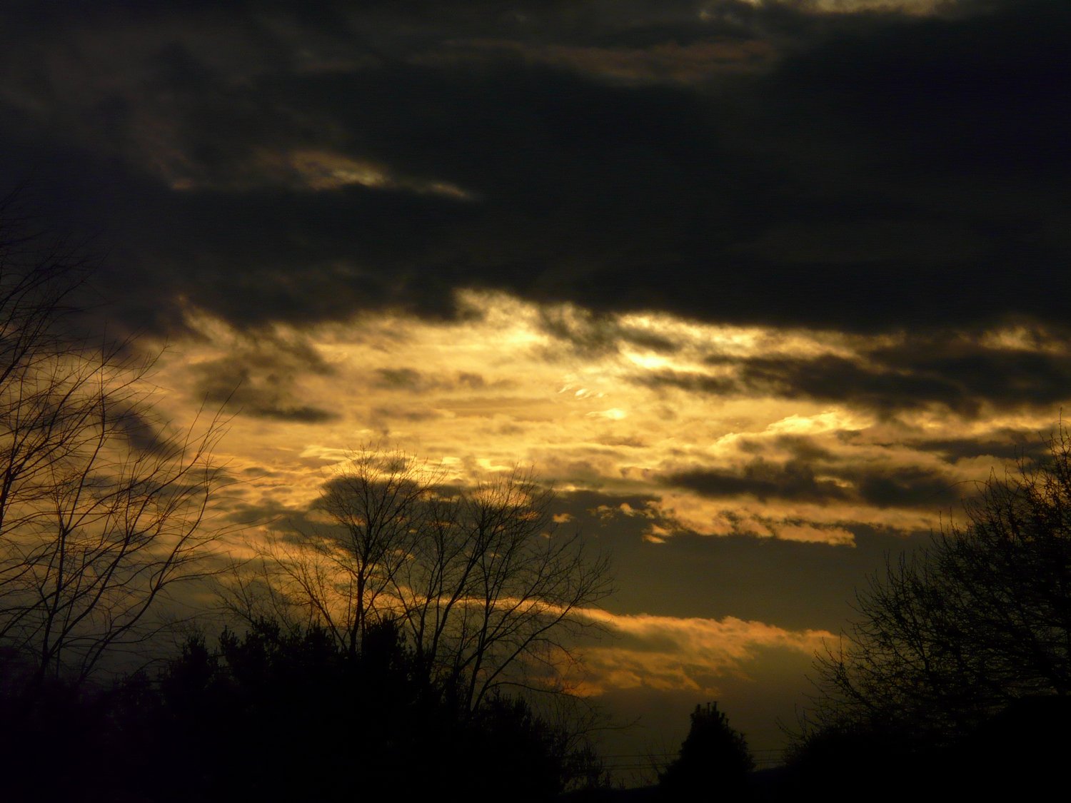 Close-up of the sunset - The DMC-FZ18, a sunset,  and a glass of beer - Tony Karp, design, art, photography, techno-impressionist, techno-impressionism, aerial photography , drone , drones , dji , mavic pro , video , 3D printing - Books -
