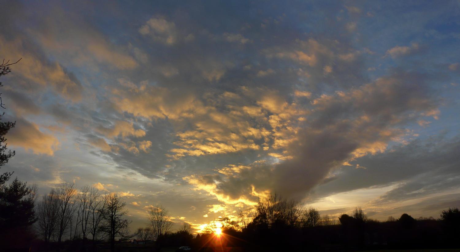 Sunset behind my house - The DMC-FZ18, a sunset,  and a glass of beer - Tony Karp, design, art, photography, techno-impressionist, techno-impressionism, aerial photography , drone , drones , dji , mavic pro , video , 3D printing - Books -