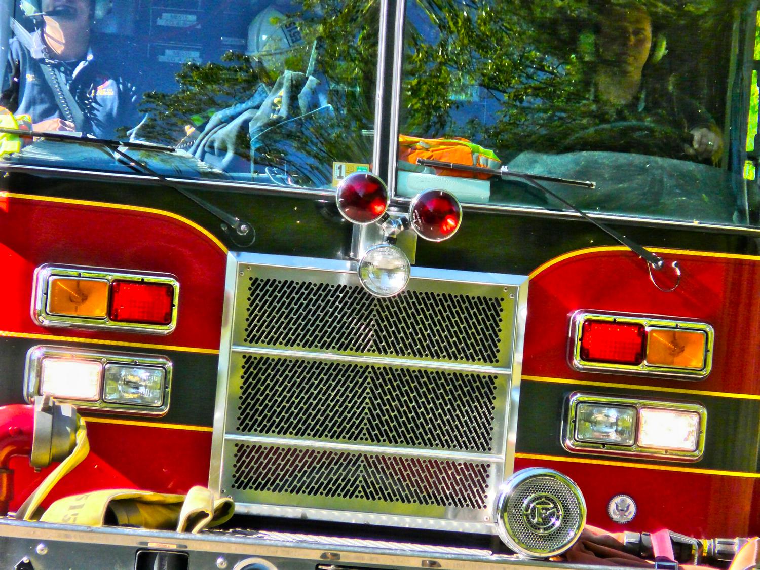  - Fire engine coming down a dirt road - Panasonic DMC-FZ18 - Tony Karp, design, art, photography, techno-impressionist, techno-impressionism, aerial photography , drone , drones , dji , mavic pro , video , 3D printing - Books -
