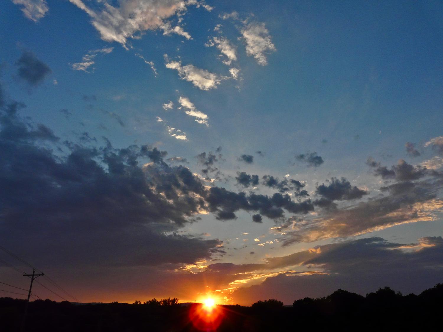  - Moving in a little bit for another look at the sun dropping behind the mountain. - Sunset and the far-up lens -- Panasonic DMC-FZ18 - Tony Karp, design, art, photography, techno-impressionist, techno-impressionism, aerial photography , drone , drones , dji , mavic pro , video , 3D printing - Books -