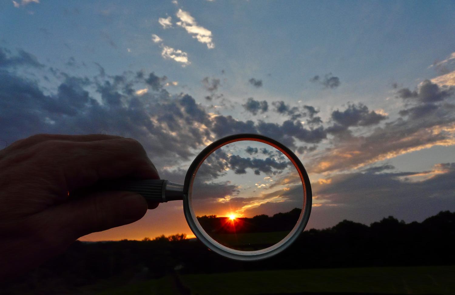  - A last look through the far-up lens. - Sunset and the far-up lens -- Panasonic DMC-FZ18 - Tony Karp, design, art, photography, techno-impressionist, techno-impressionism, aerial photography , drone , drones , dji , mavic pro , video , 3D printing - Books -