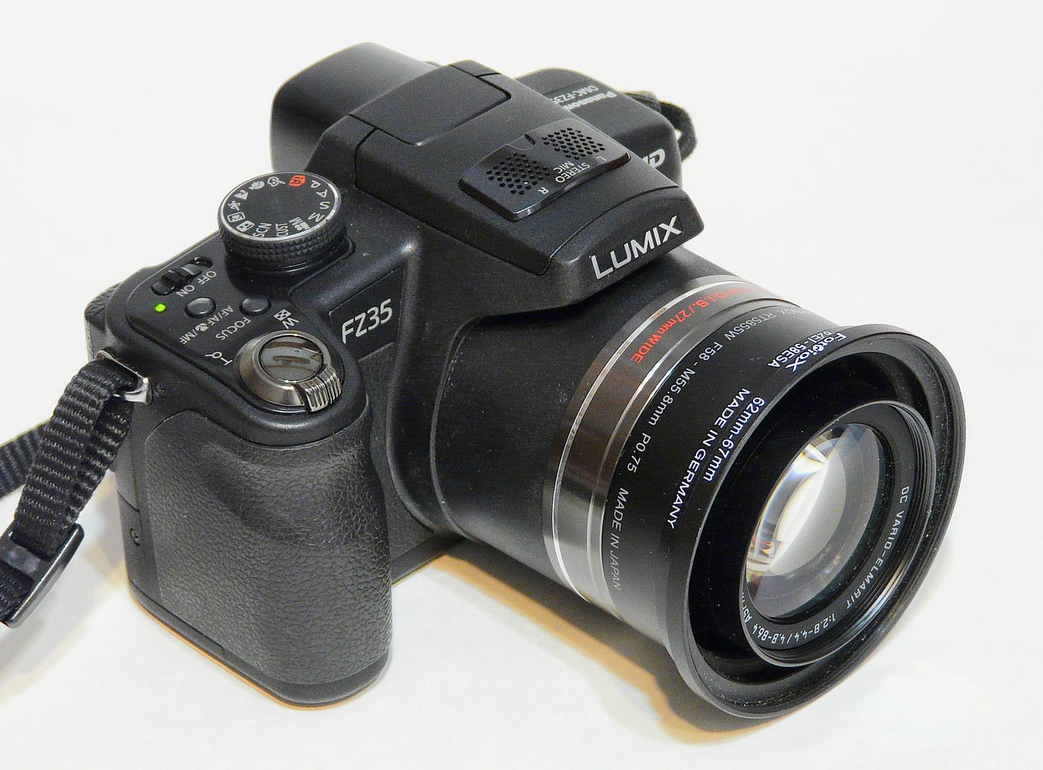 Extension rings on Panasonic DMC-FZ35 - At full telephoto setting,  the extension rings protect the lens from dust, bumps, and dirt. - Panasonic DMC-FZ35 - Tony Karp, design, art, photography, techno-impressionist, techno-impressionism, aerial photography , drone , drones , dji , mavic pro , video , 3D printing - Books -