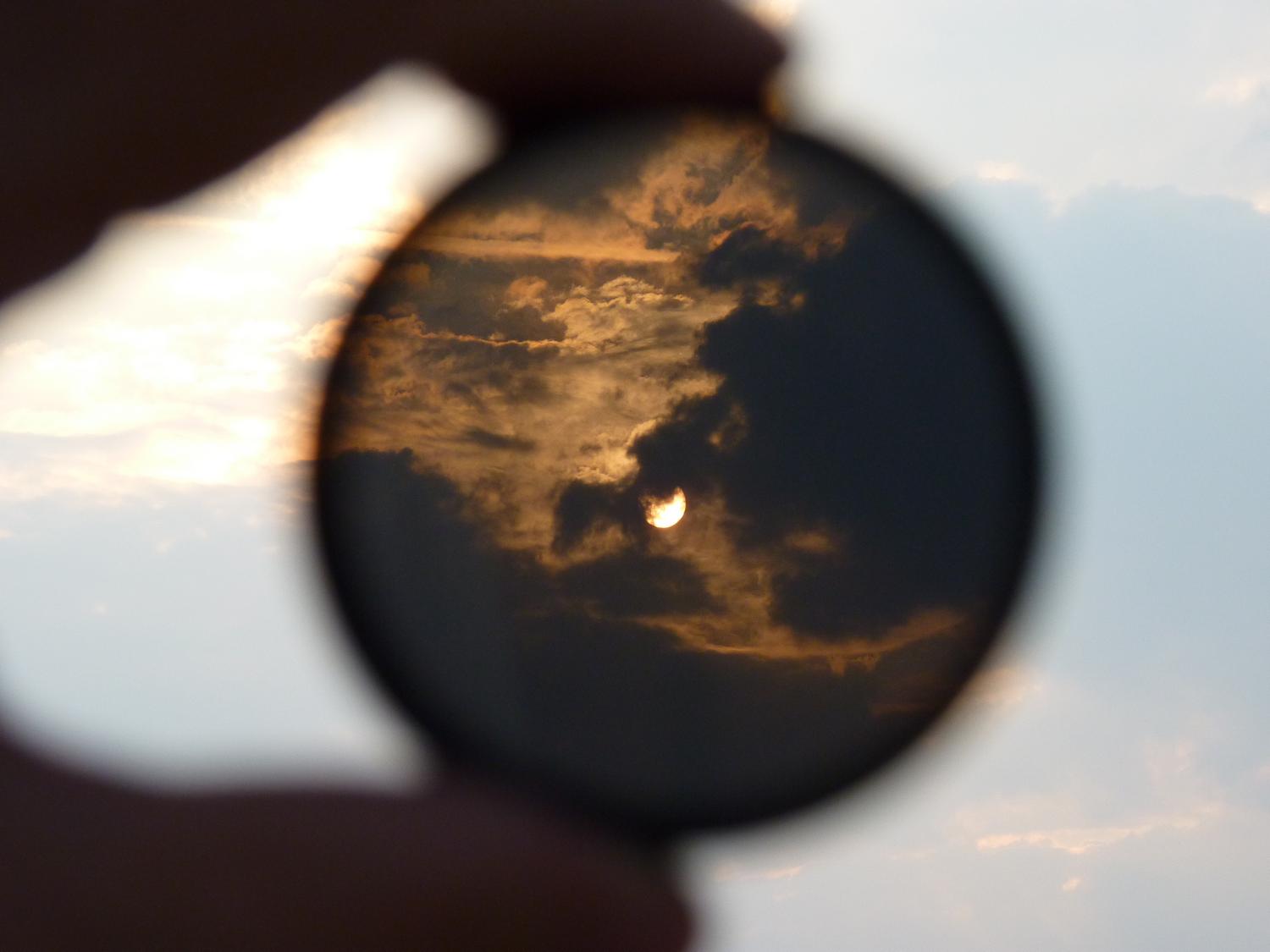  - Holding a small piece of the sky. - Panasonic DMC-FZ35 - Tony Karp, design, art, photography, techno-impressionist, techno-impressionism, aerial photography , drone , drones , dji , mavic pro , video , 3D printing - Books -