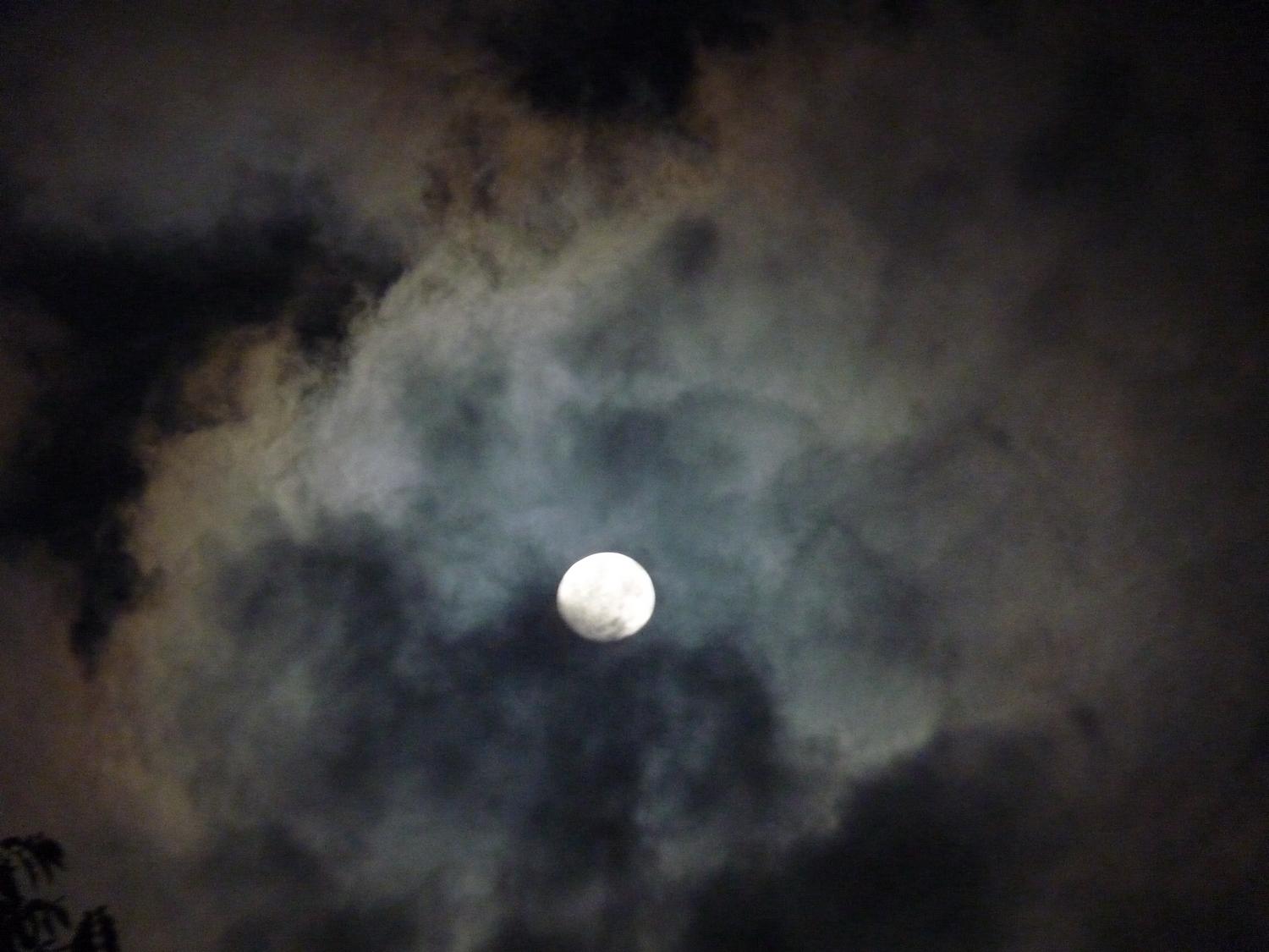 moon against the night clouds #2 - Panasonic  DMC-FZ35 - Partly moony #2 -- Panasonic DMC-FZ35 - Tony Karp, design, art, photography, techno-impressionist, techno-impressionism, aerial photography , drone , drones , dji , mavic pro , video , 3D printing - Books -