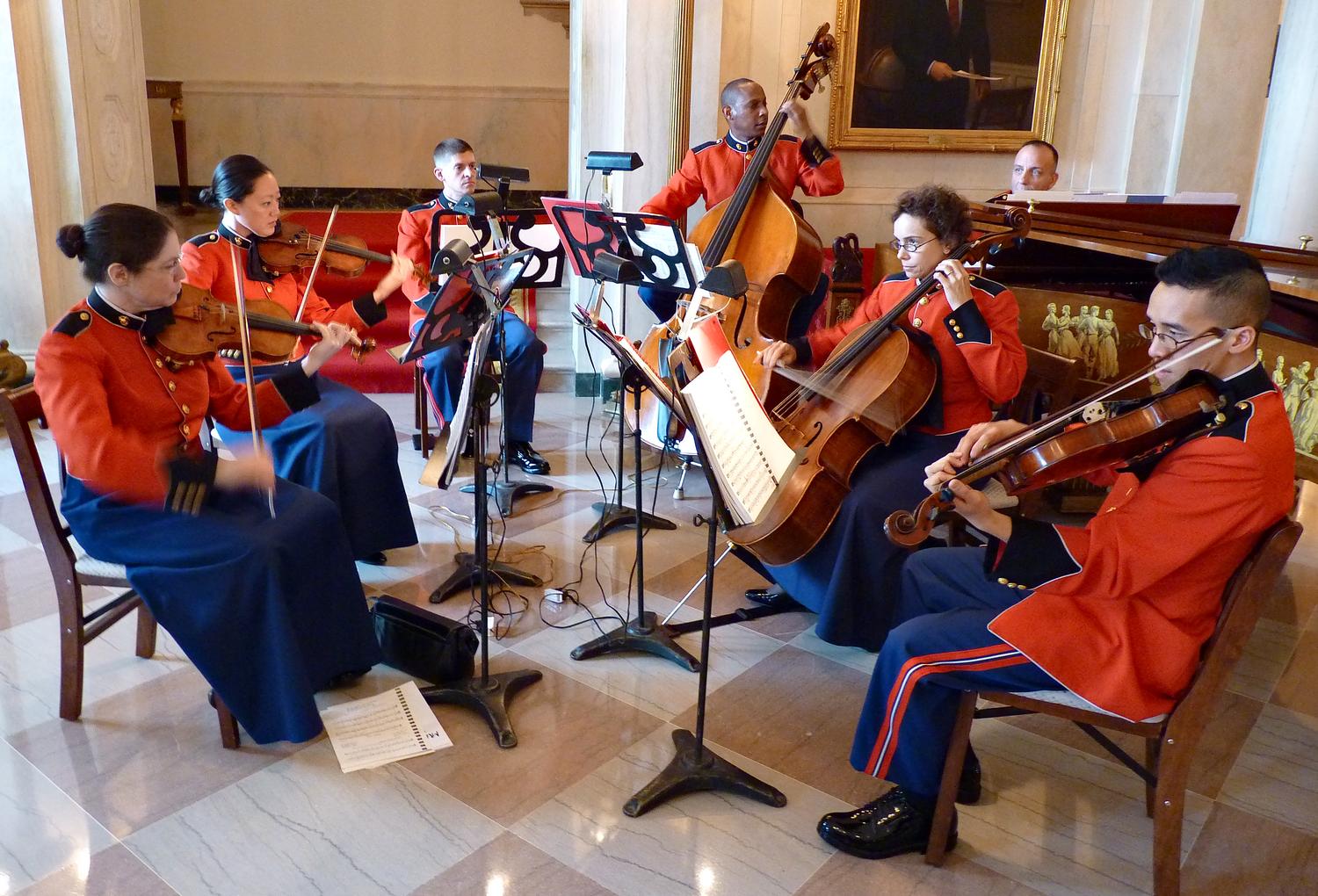 - This is the group that played for us. - Panasonic DMC-FZ35 - White House = President Barak Obama - Tony Karp, design, art, photography, techno-impressionist, techno-impressionism, aerial photography , drone , drones , dji , mavic pro , video , 3D printing - Books -