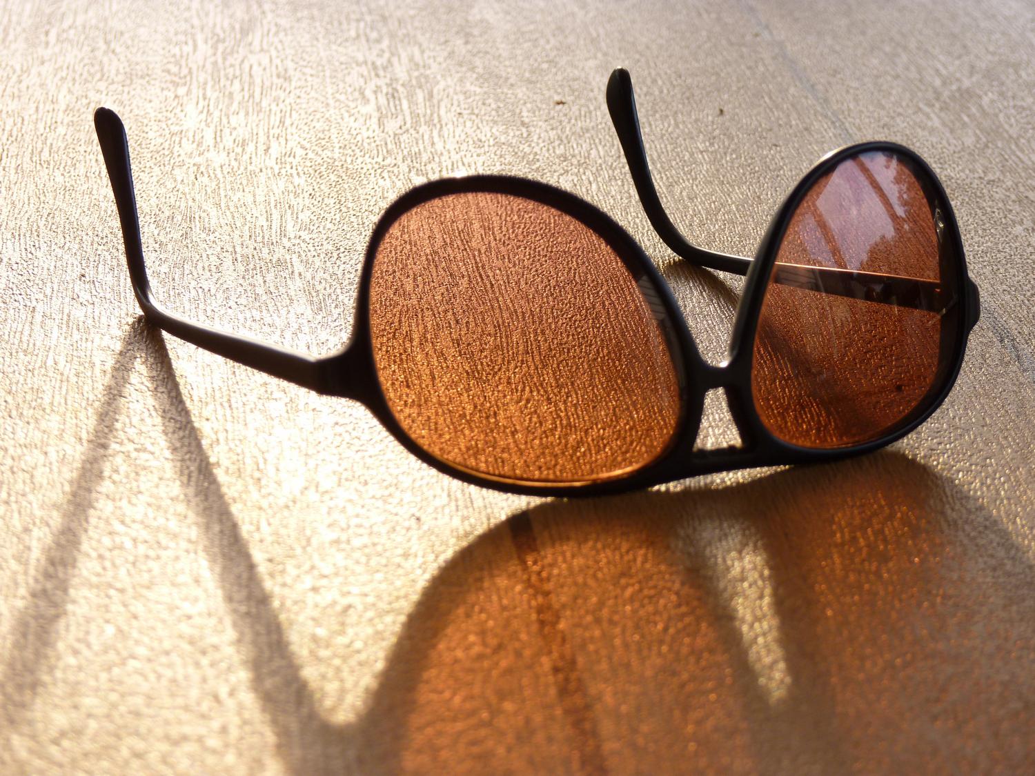  - Sunglasses in a summer light <br>--- Click to see ORIGINAL --- - - Sunglasses - Panasonic DMC-fz35 - summer - Tony Karp, design, art, photography, techno-impressionist, techno-impressionism, aerial photography , drone , drones , dji , mavic pro , video , 3D printing - Books -