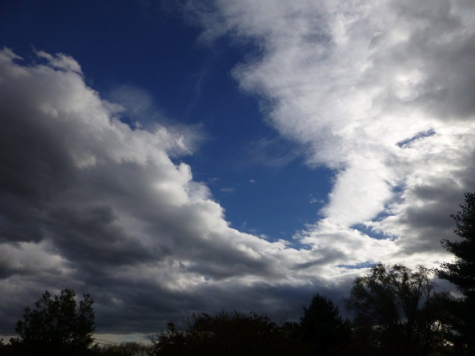  - Sky and clouds with burned-out highlight detail <br>--- Click to see how Adobe Camera Raw fixes this JPEG photo  --- - Fixing JPEG images with Adobe Camera Raw - Panasonic DMC-ZS20 - Tony Karp, design, art, photography, techno-impressionist, techno-impressionism, aerial photography , drone , drones , dji , mavic pro , video , 3D printing - Books -