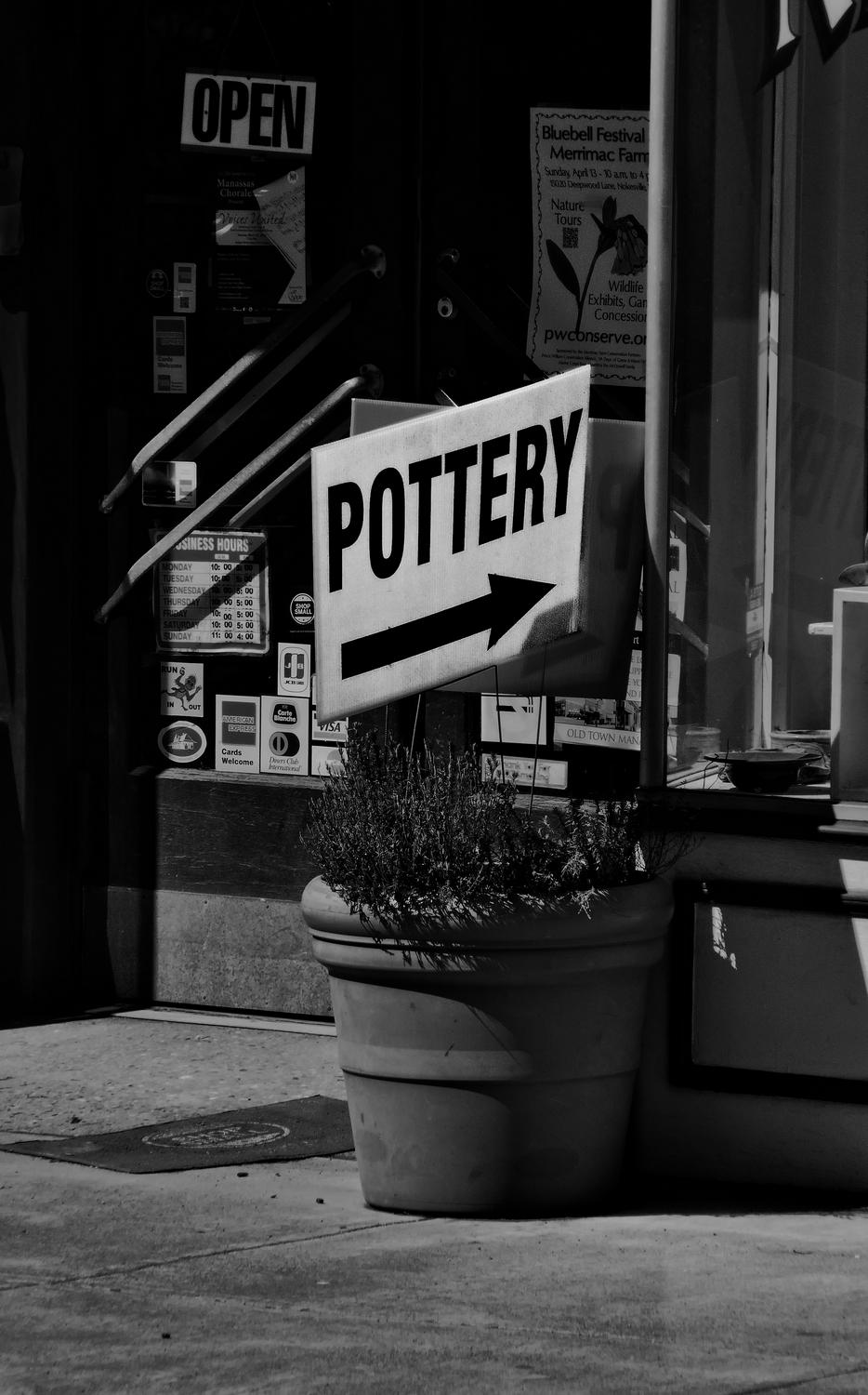  - I wonder what they sell here. - Manassas Virginia, Panasonic DMC-ZS40 - Tony Karp, design, art, photography, techno-impressionist, techno-impressionism, aerial photography , drone , drones , dji , mavic pro , video , 3D printing - Books -