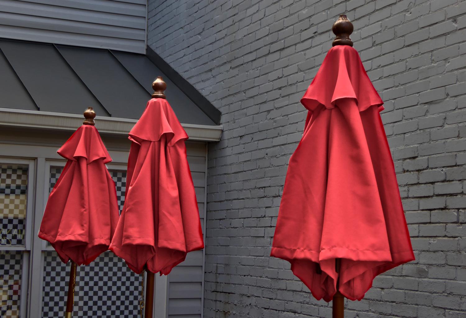  - Three cardinals outside the Vatican, or perhaps some umbrellas on a restaurant terrace. - Manassas Virginia, Panasonic DMC-ZS40 - Tony Karp, design, art, photography, techno-impressionist, techno-impressionism, aerial photography , drone , drones , dji , mavic pro , video , 3D printing - Books -