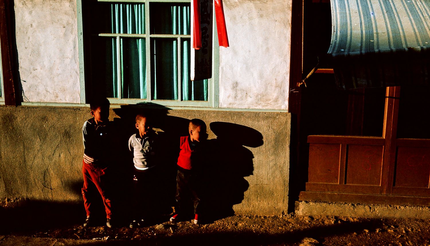  - Children in Unchon ni, Korea - 1964 - Kodachrome - Tony Karp, design, art, photography, techno-impressionist, techno-impressionism, aerial photography , drone , drones , dji , mavic pro , video , 3D printing - Books -